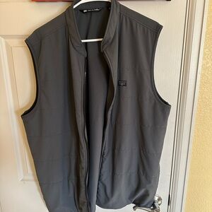 Men's Travis Mathew Vest size XL